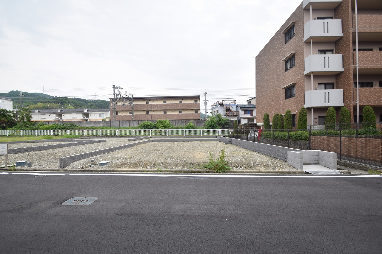 新築一戸建　交野市森北1　4区画
