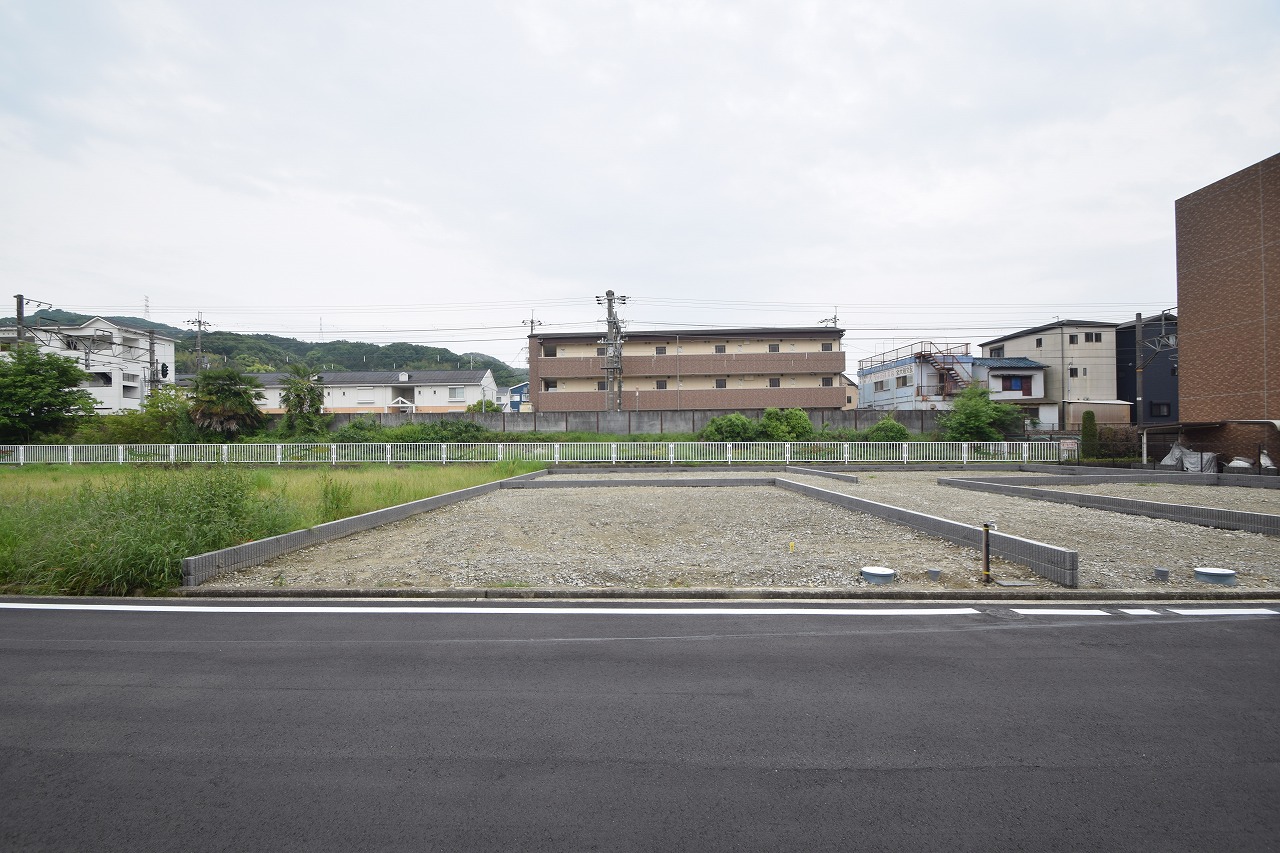 新築一戸建　交野市森北1　4区画