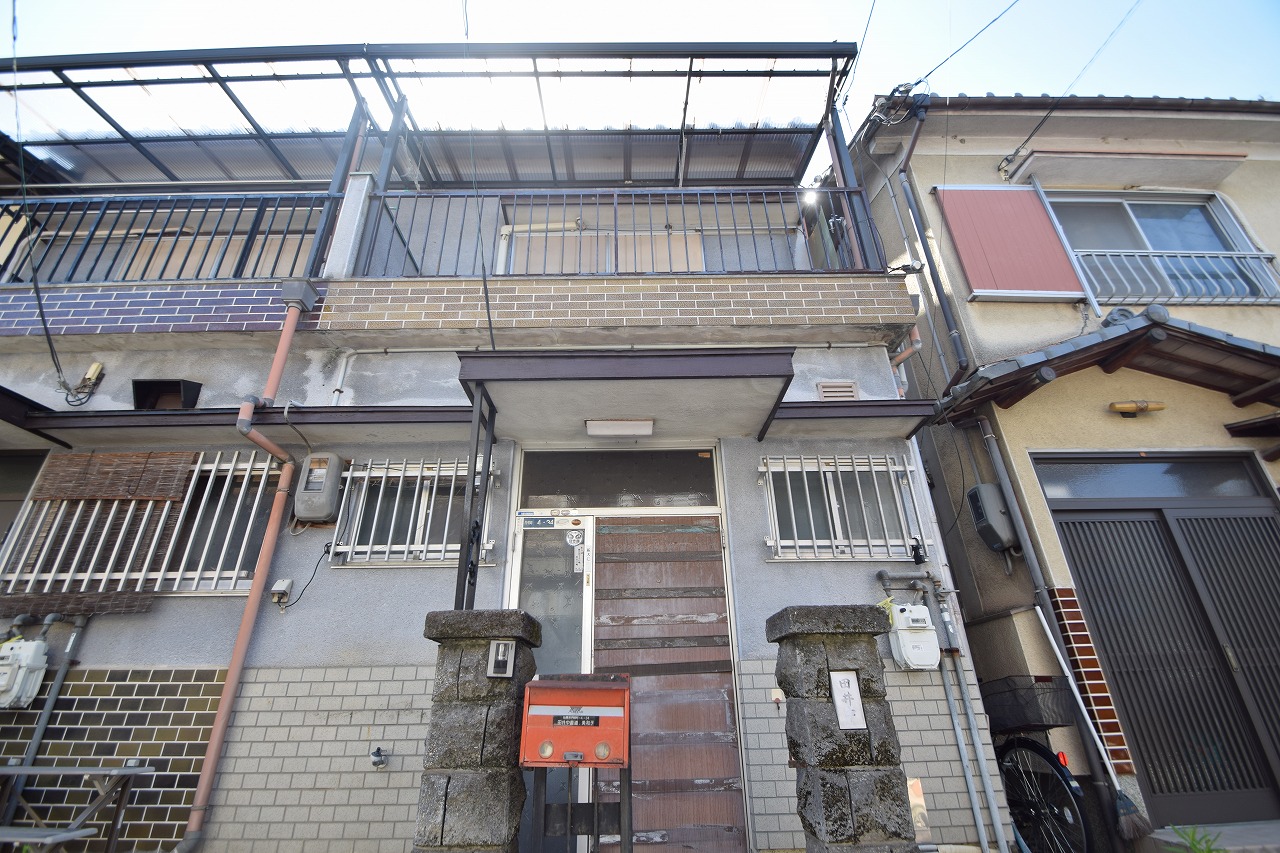 収益戸建　柏原円明町